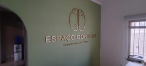 Letra caixa PVC direto na parede